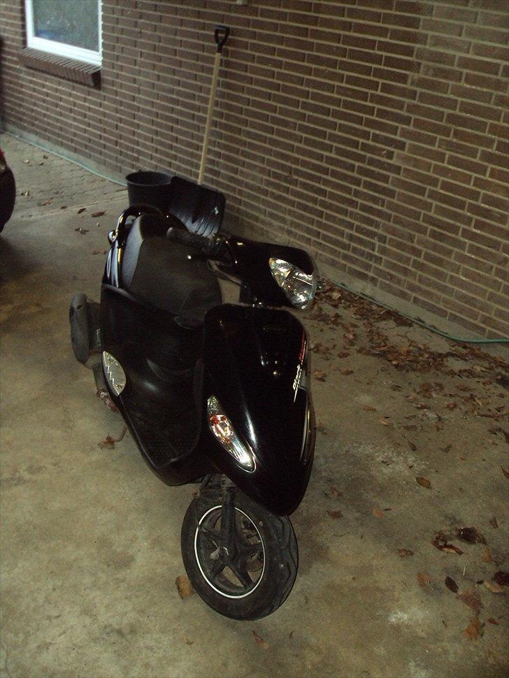 PGO Black Magic billede 5