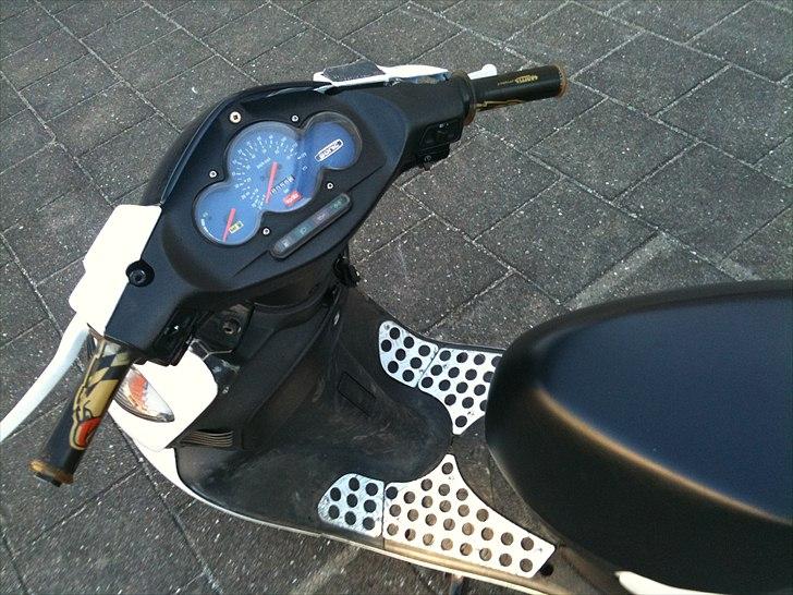 Aprilia sonic solgt billede 3