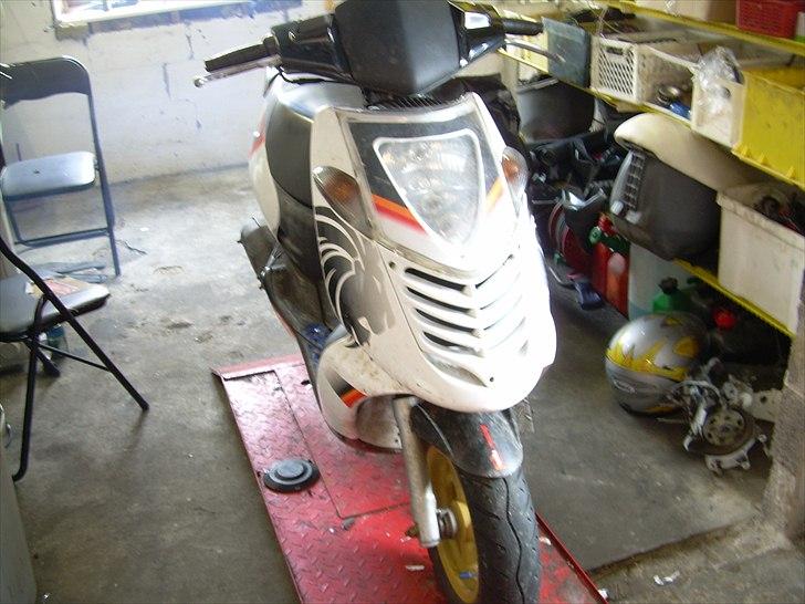 Aprilia Sonic Byttet for hot igen billede 1