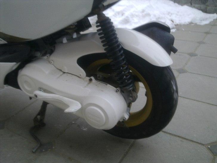 Aprilia Sonic GP   (SOLGT) billede 3