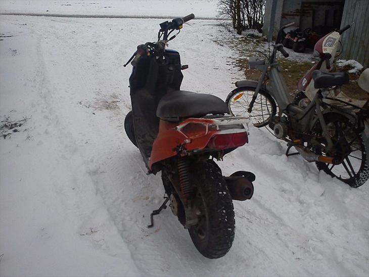 {{currentPhoto.altText}} billede {{currentPhoto.number}}