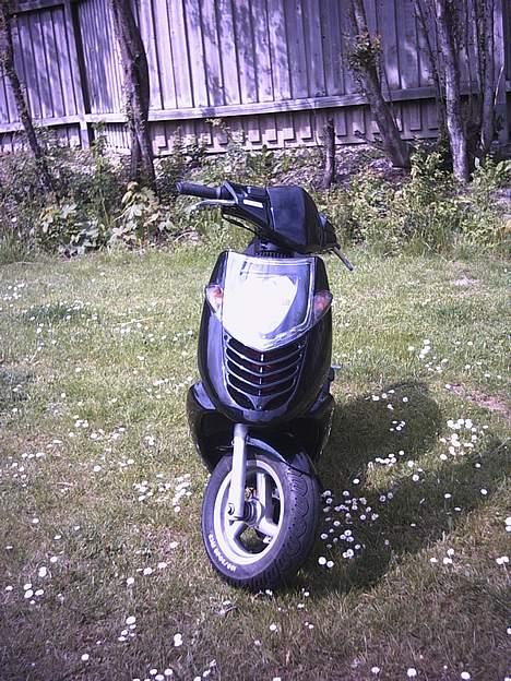 Aprilia sonic SOLGT billede 1