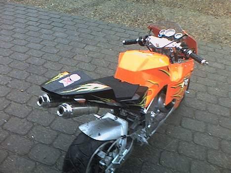 MiniBike R6 til salg - Den er ikk helt ren.. hehe billede 1