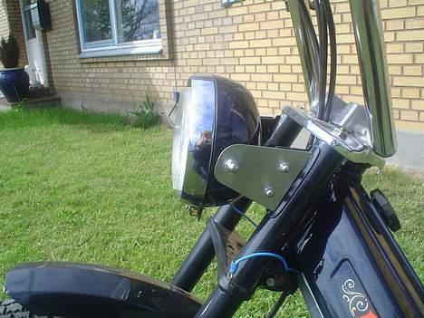 Puch Maxi[team keep the speed] - home made lygteholdere billede 4