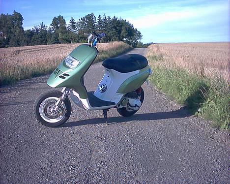 Piaggio Typhoon ¤Solgt¤ - Piaggio motors logo i fronten som standart, det kan ikke blive bedre. billede 5