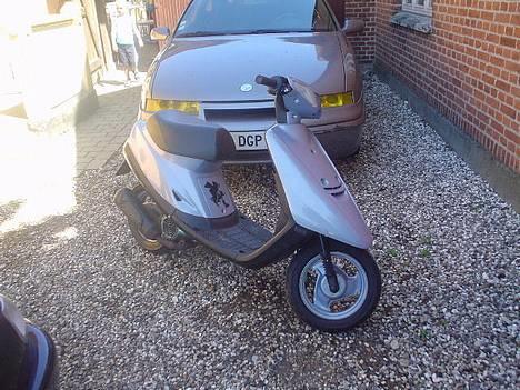 Yamaha jog <<<SOLGT>>> - efter den er blevet lavet om billede 1