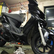 Yamaha Jog r Black 