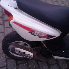 Yamaha Bws spy Solgt