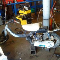 Peugeot speedfight 2 (solgt)