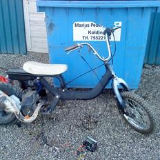 Peugeot speedfight 2 (solgt)