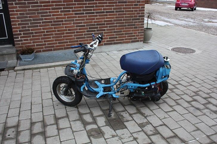 Yamaha jog solgt billede 3