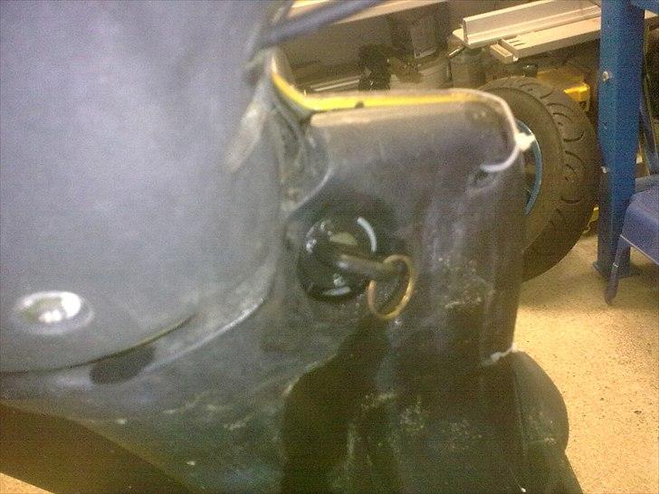 Peugeot Squab Post scooter  SOLGT billede 7