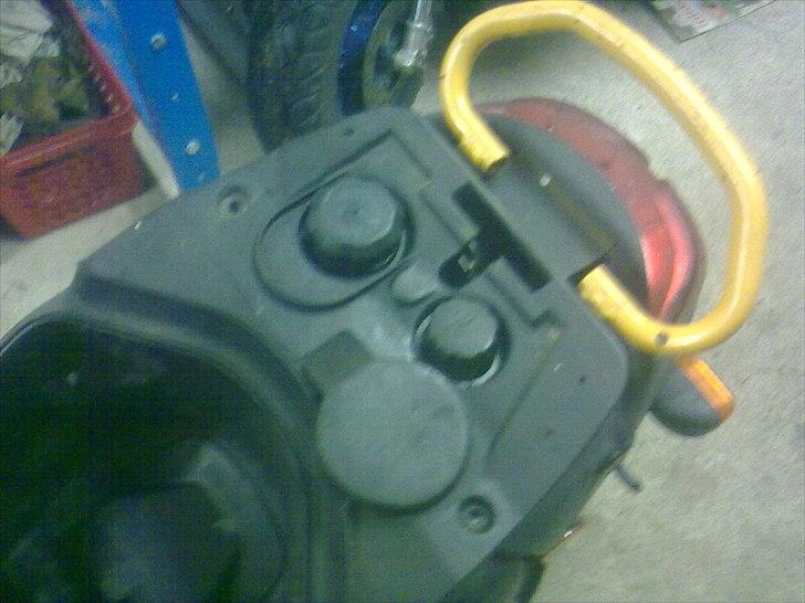 Peugeot Squab Post scooter  SOLGT billede 9