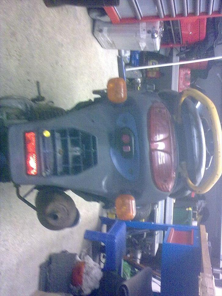 Peugeot Squab Post scooter  SOLGT billede 14