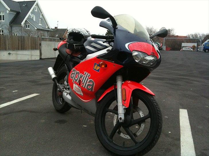 Aprilia RS 50 SOLGT... :D billede 1