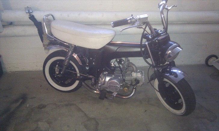 Jincheng Dax (før) - Som hun ser ud indtil videre, den anden motor er ved at bliver testet med min dobbelt karburator...... billede 19