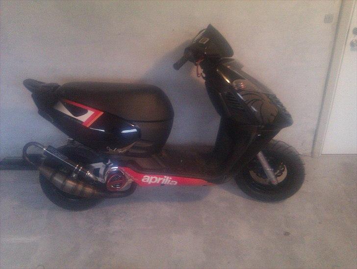 Aprilia OFFICIAL EVO 2 SONIC billede 10