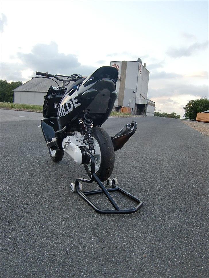 Aprilia Sonic TeamCross 18.40 hk billede 2