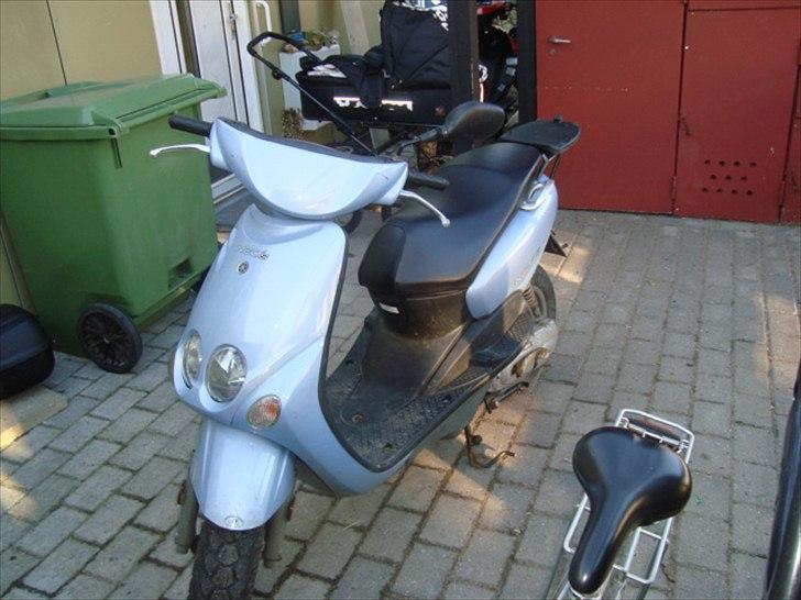 Yamaha neos (solgt) billede 3