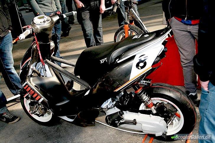 Yamaha Jog RR DD BE70 - Opstillingen til SMC 2011 :) billede 1