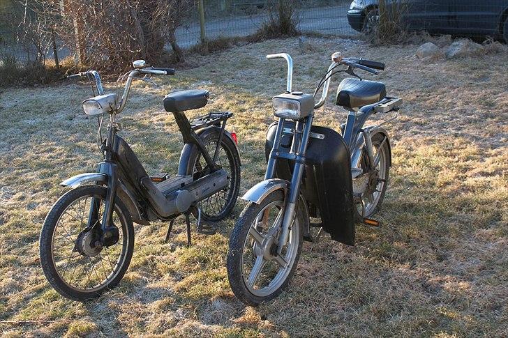 Vespa bravo gammel smølf - de to ældste svende jeg har 1975 og 1973 billede 9