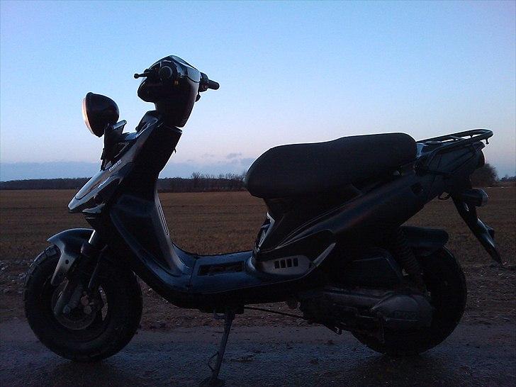 PGO hot50 std solgt billede 5