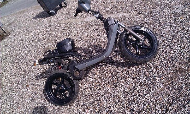 Yamaha booster (SOLGT) billede 3