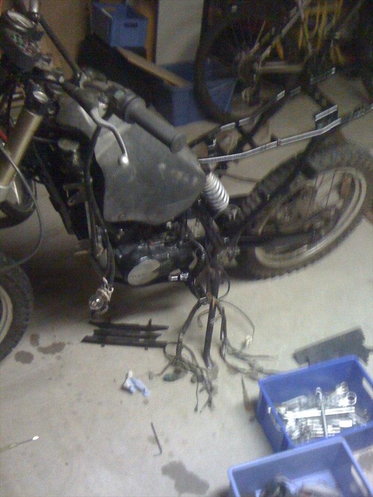 Suzuki Rmx  *SOLGT* - ved at samle den igen. billede 7