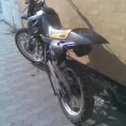 Derbi senda r  solgt