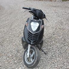 Aprilia sonic lc solgt