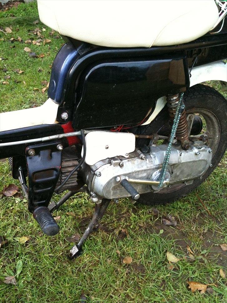 Suzuki FZ50 *SOLGT* billede 3