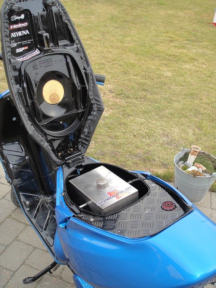 Piaggio NRG MC3 S6R-LC "costum" billede 4