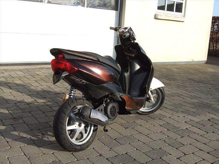 Yamaha jog r (solgt) billede 5