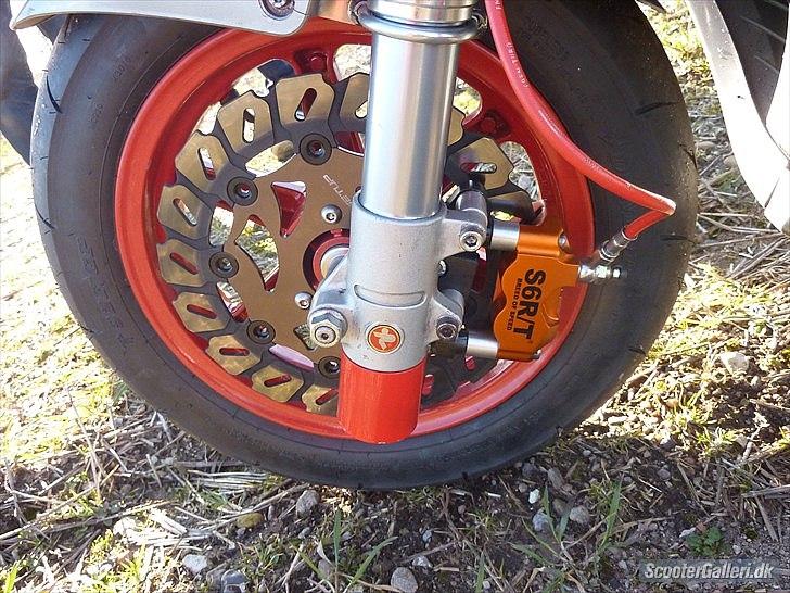 Yamaha Jog RR billede 2