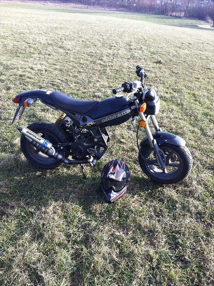 Suzuki Street Magic ''Stritten'' billede 1