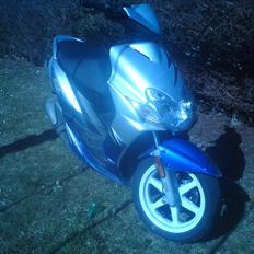 Yamaha Jog r taget af politiet