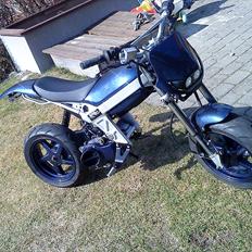 Suzuki street magic solgt