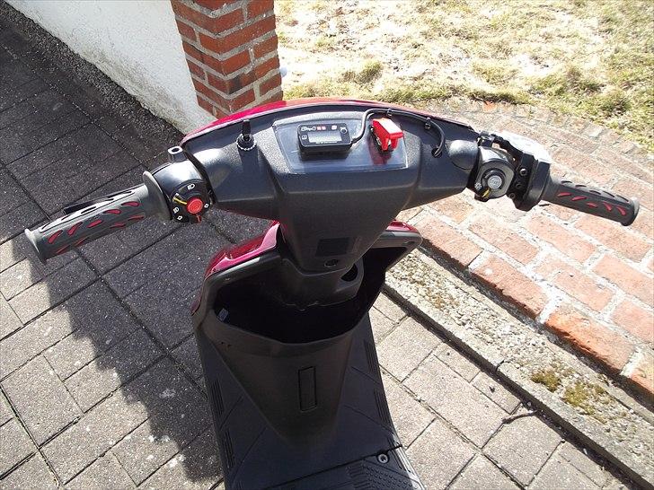 Yamaha Jog  TIL SALG billede 5