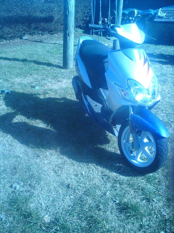 Yamaha Jog r taget af politiet billede 4