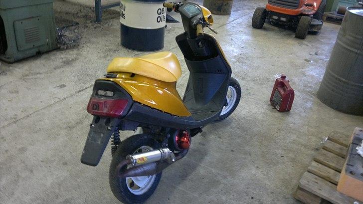 Yamaha jog ac solgt billede 5