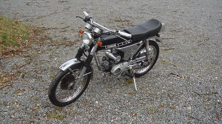 Yamaha 4 gear (SOLGT) billede 1