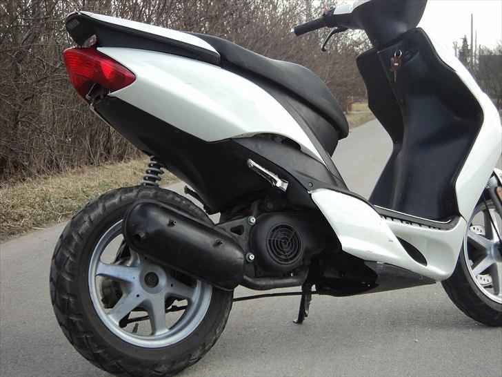 Yamaha jog R  billede 3