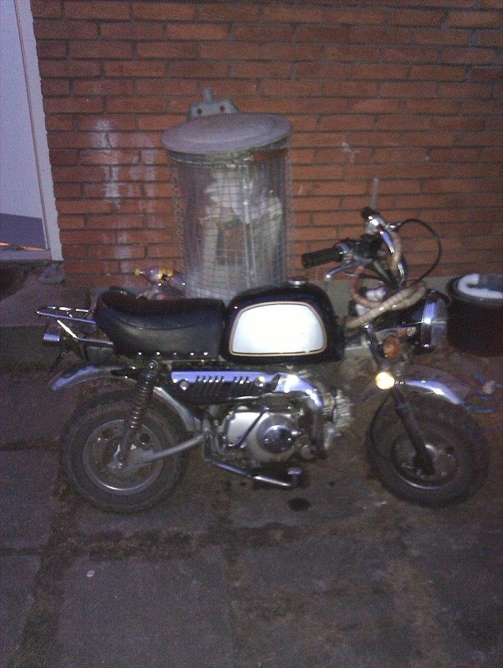 Skyteam gorilla billede 1