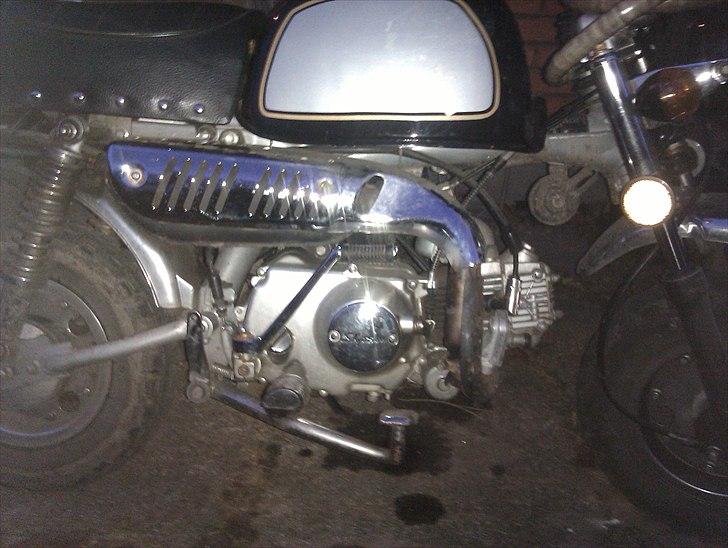 Skyteam gorilla billede 2