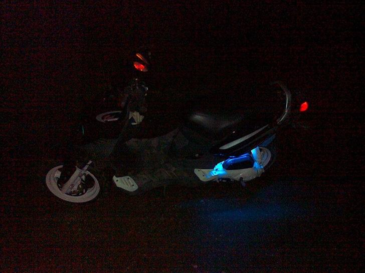 PGO pmx sport! EFTER! solgt - dejligt lys:) billede 5