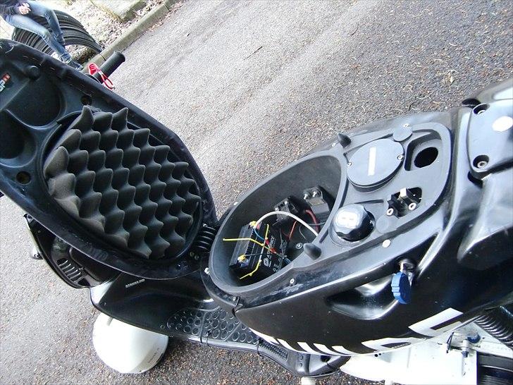 Aprilia Sonic TeamCross 18.40 hk billede 11