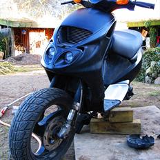 Piaggio Nrg mc2 LC Black-edition
