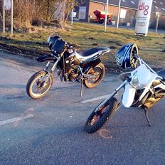 Derbi senda       TIL SALG.