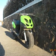 Yamaha neos ( solgt )