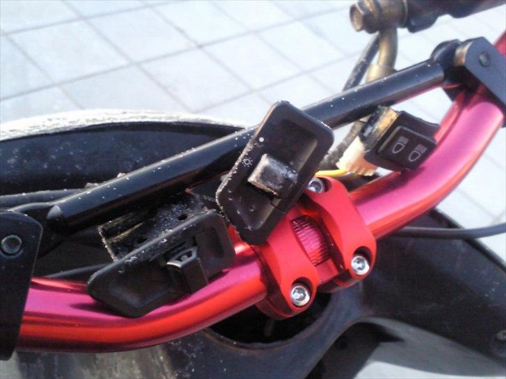 Yamaha neos billede 6